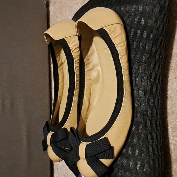 Kate Spade Flats - Picture 2 of 5